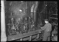 Lewis Hine: I. S. automatic blowing machine Lewis Hine: I. S. automatic blowing machine