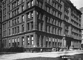 Exterior of First National Bank, Chicago, showing Luxfer Prisms installation