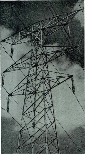 1905 Transmission tower with Pilkington Armourlight insulators